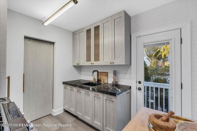 15 Buena Vista Court, Loch Arbour Village, NJ 07711