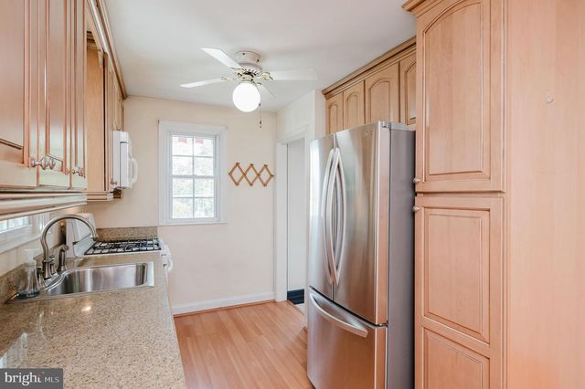 2924 EDGEWOOD AVE, Baltimore, MD 21234