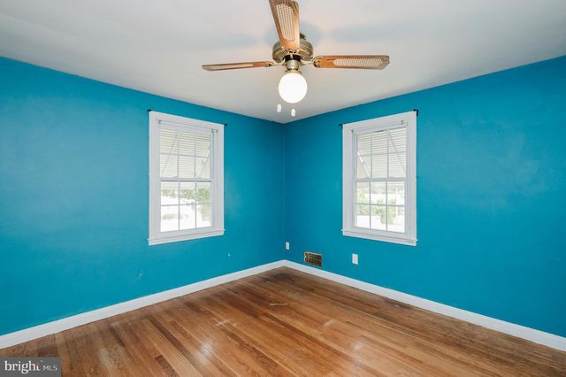 2924 EDGEWOOD AVE, Baltimore, MD 21234