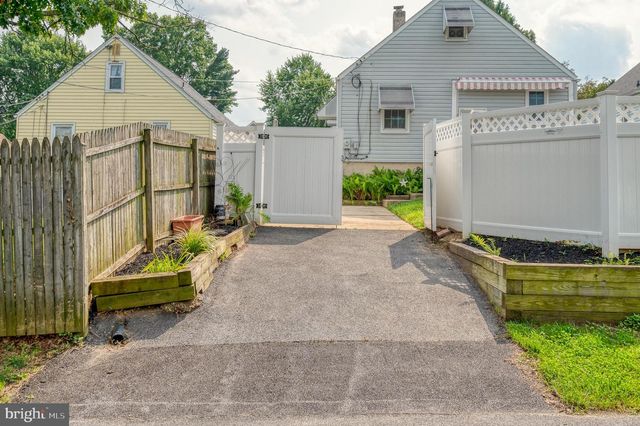 2924 EDGEWOOD AVE, Baltimore, MD 21234
