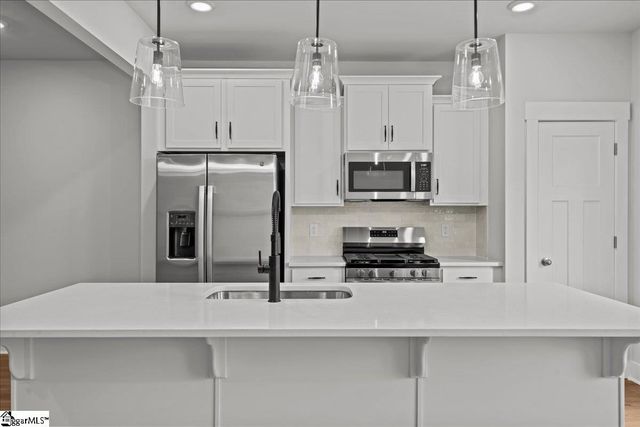 409 W Parima Court, Spartanburg, SC 29301