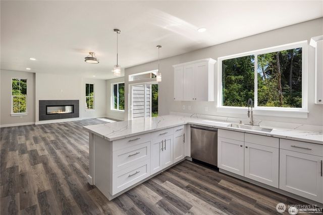 11020 Matthews Way, Anderson Island, WA 98303