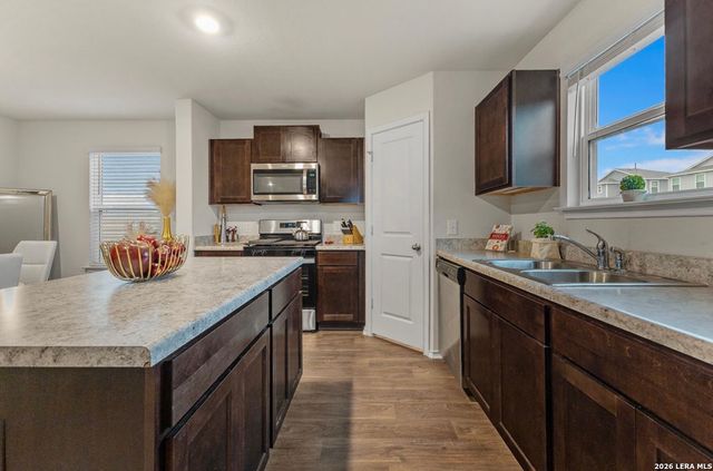 13727 CJ Valley, San Antonio, TX 78254