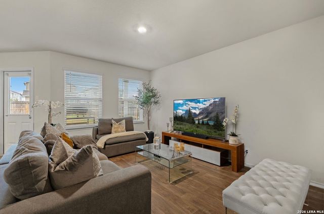 13727 CJ Valley, San Antonio, TX 78254