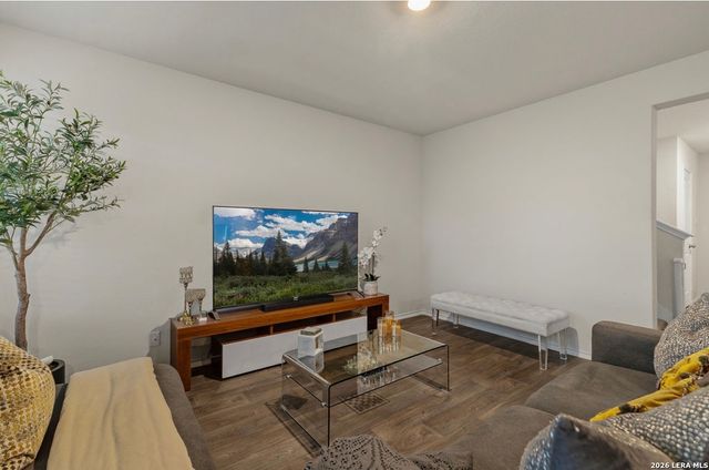 13727 CJ Valley, San Antonio, TX 78254