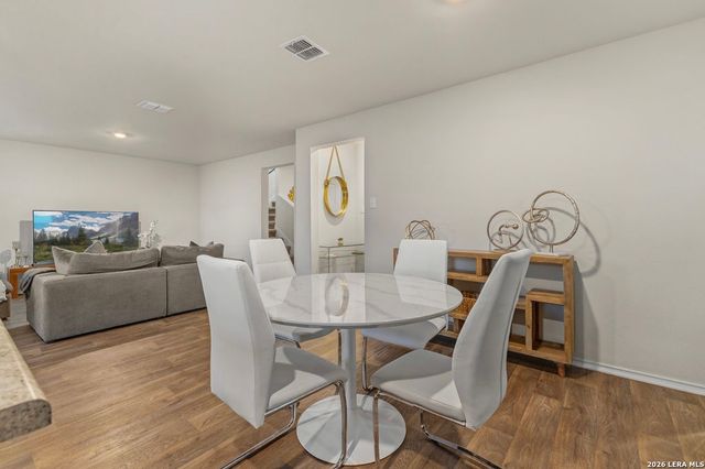 13727 CJ Valley, San Antonio, TX 78254