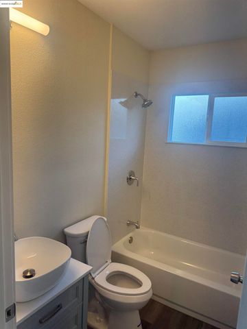 1123 92nd, Oakland, CA 94603