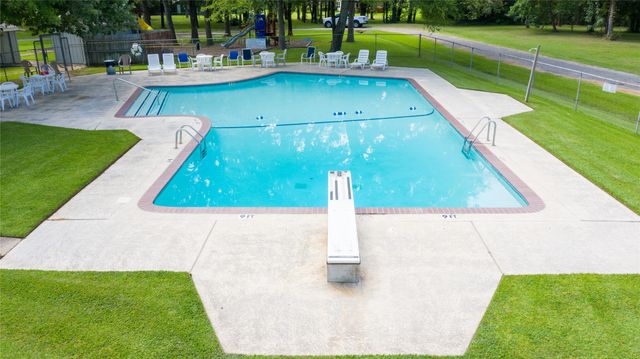 102 Enchanted Isles Circle, Mabank, TX 75156