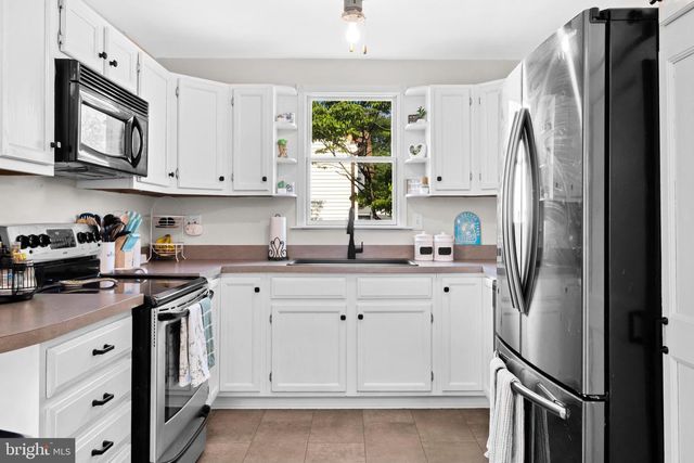 1856 BELLEVUE AVE, Woodbury, NJ 08096