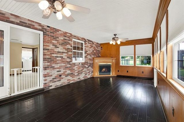 265 Monica Dr, Hempfield Twp, PA 15601