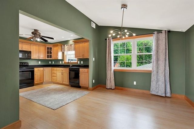 265 Monica Dr, Hempfield Twp, PA 15601