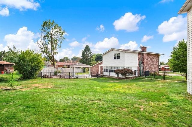 265 Monica Dr, Hempfield Twp, PA 15601