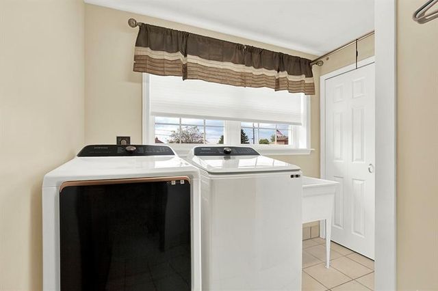 265 Monica Dr, Hempfield Twp, PA 15601