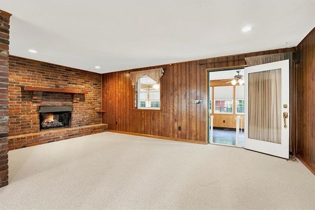 265 Monica Dr, Hempfield Twp, PA 15601