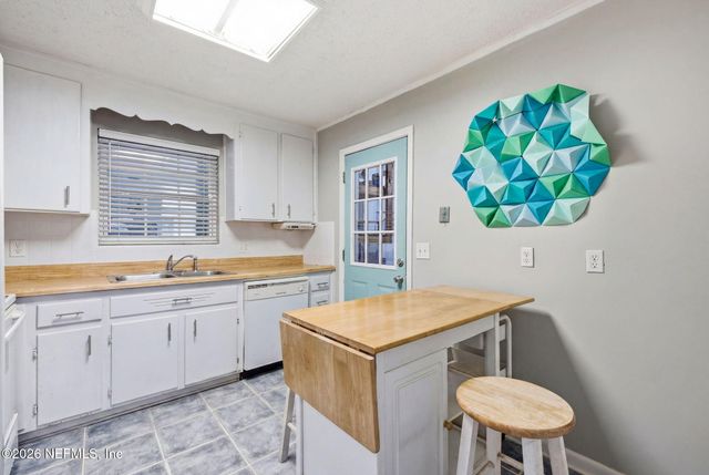 2417 PROVOST Road E, Jacksonville, FL 32216