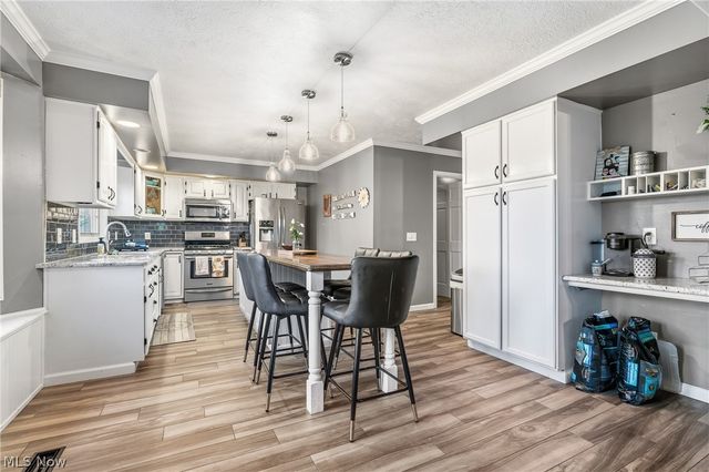 3379 Stratham Circle NW, Canton, OH 44708
