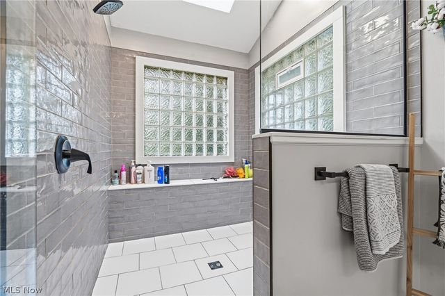 3379 Stratham Circle NW, Canton, OH 44708