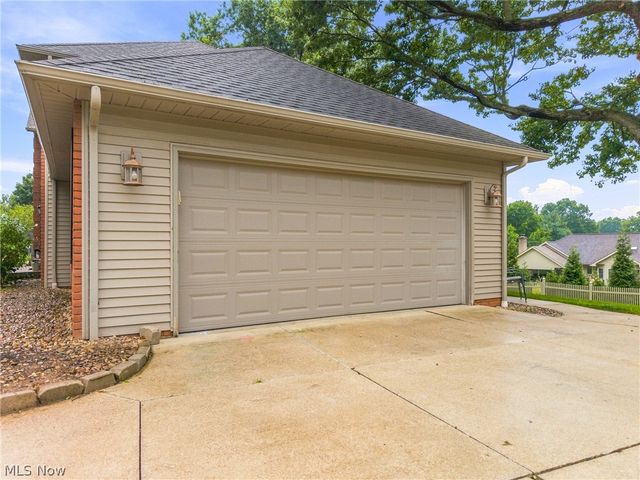 3379 Stratham Circle NW, Canton, OH 44708
