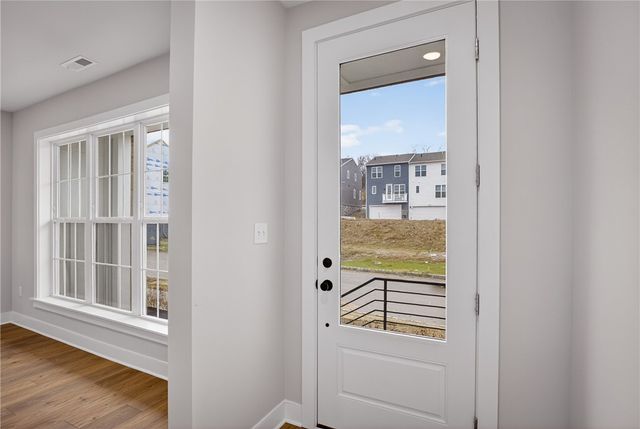 4022 Cottage Way, South Fayette, PA 15017
