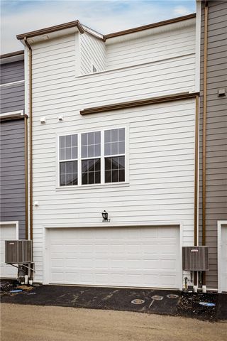 4022 Cottage Way, South Fayette, PA 15017