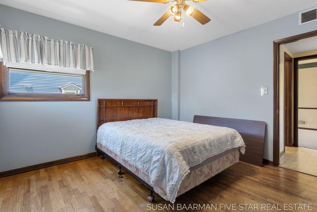 300 W 27th Street, Holland City, MI 49423