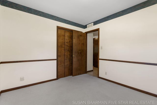 300 W 27th Street, Holland City, MI 49423
