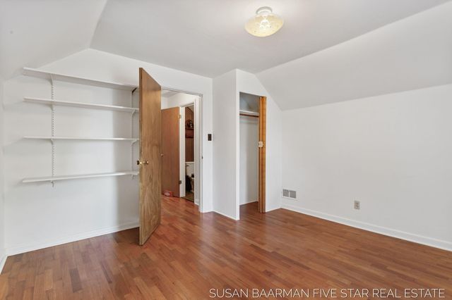 300 W 27th Street, Holland City, MI 49423