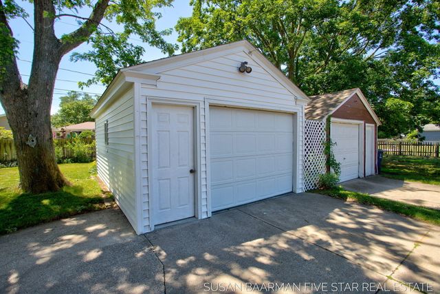 300 W 27th Street, Holland City, MI 49423