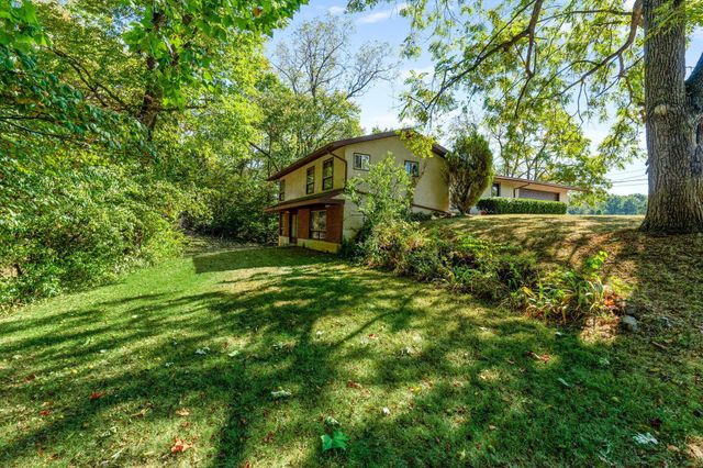 2639 Panhandle Road, Delaware, OH 43015