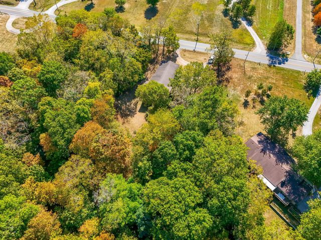 2639 Panhandle Road, Delaware, OH 43015