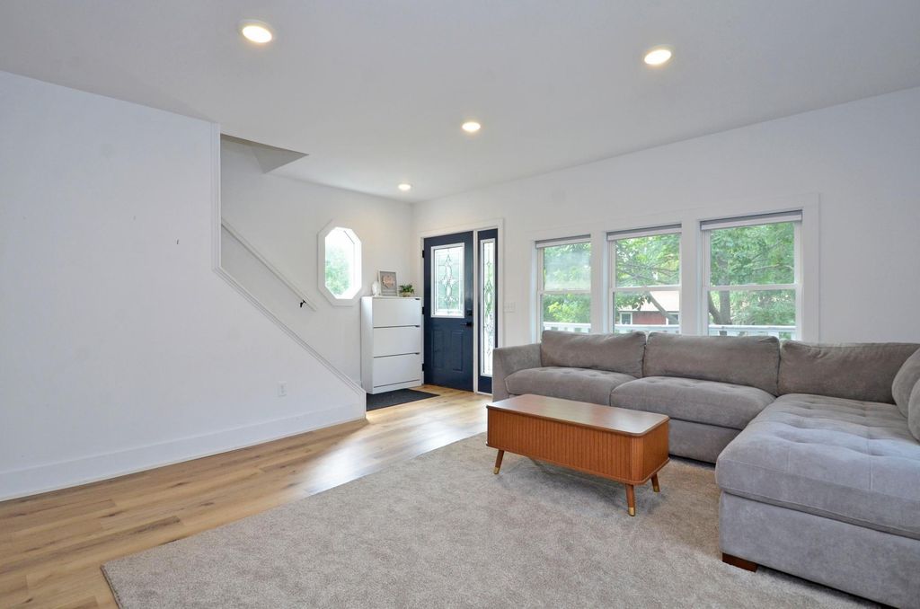 2479 14th Avenue E, North Saint Paul, MN 55109 — photo 3