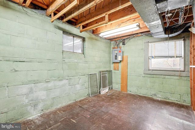 5940 4TH ST N, Arlington, VA 22203