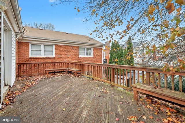 5940 4TH ST N, Arlington, VA 22203