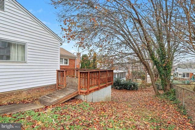 5940 4TH ST N, Arlington, VA 22203