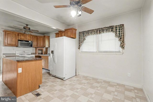 5940 4TH ST N, Arlington, VA 22203