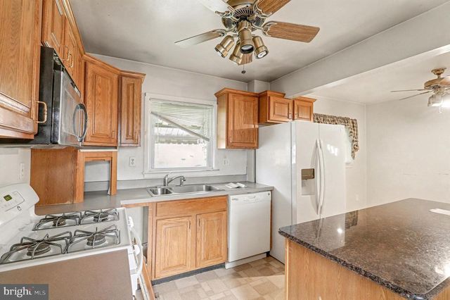 5940 4TH ST N, Arlington, VA 22203