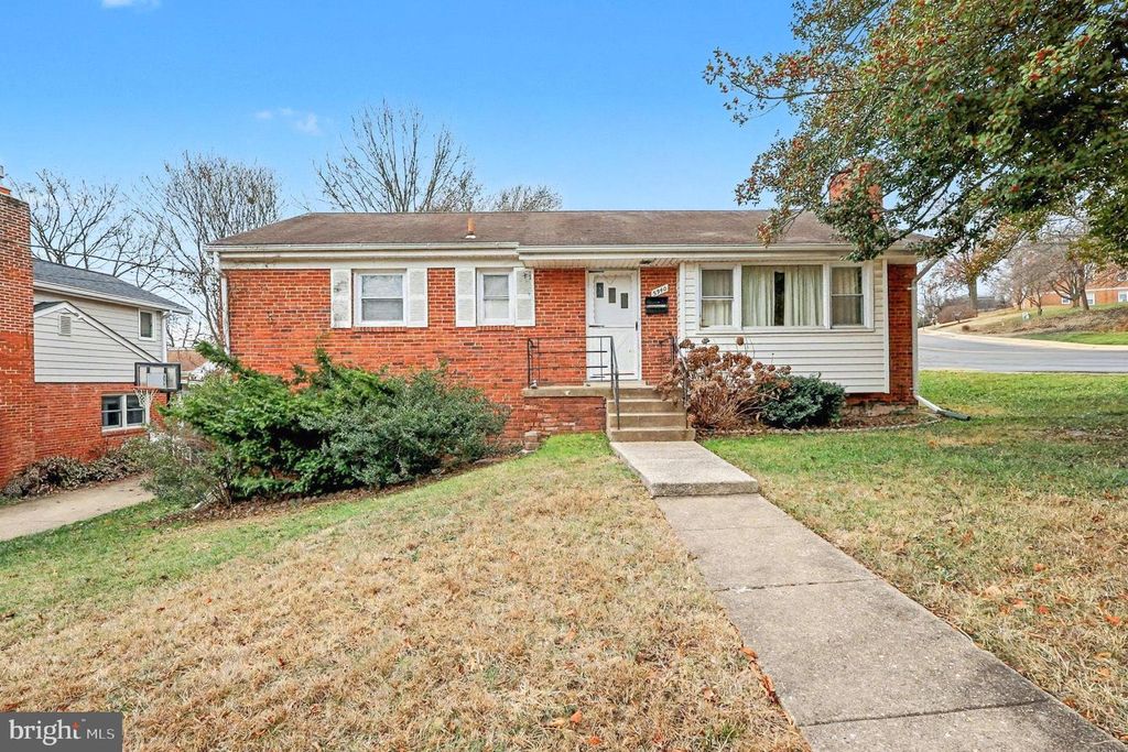 5940 4TH ST N, Arlington, VA 22203