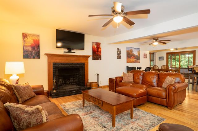 1649 East Manchester Road, Manchester, VT 05255
