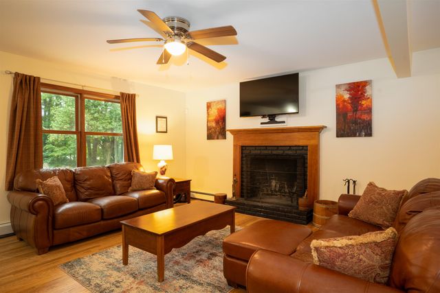 1649 East Manchester Road, Manchester, VT 05255