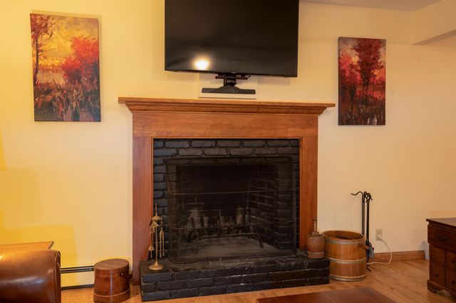1649 East Manchester Road, Manchester, VT 05255