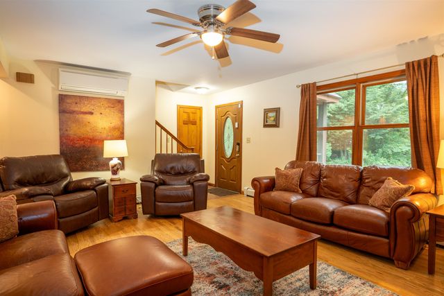 1649 East Manchester Road, Manchester, VT 05255