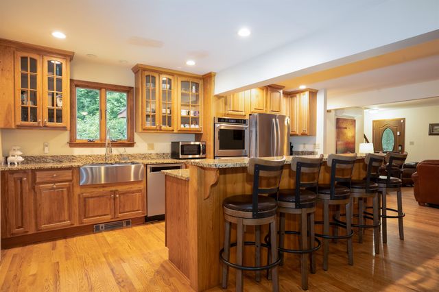 1649 East Manchester Road, Manchester, VT 05255