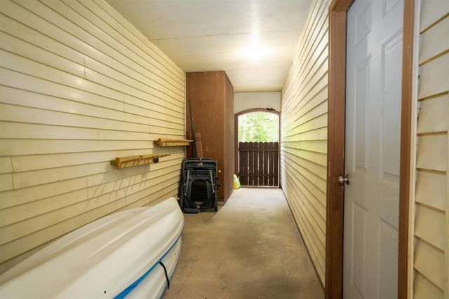 1649 East Manchester Road, Manchester, VT 05255
