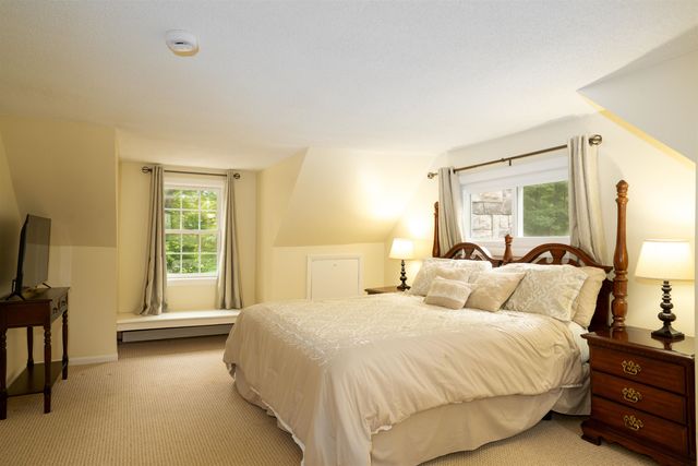 1649 East Manchester Road, Manchester, VT 05255