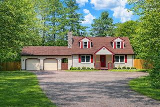 1649 East Manchester Road, Manchester, VT 05255