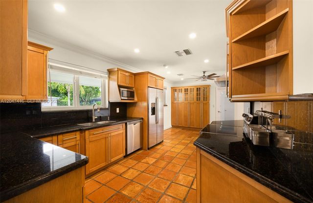 8345 SW 90th St, Miami, FL 33156