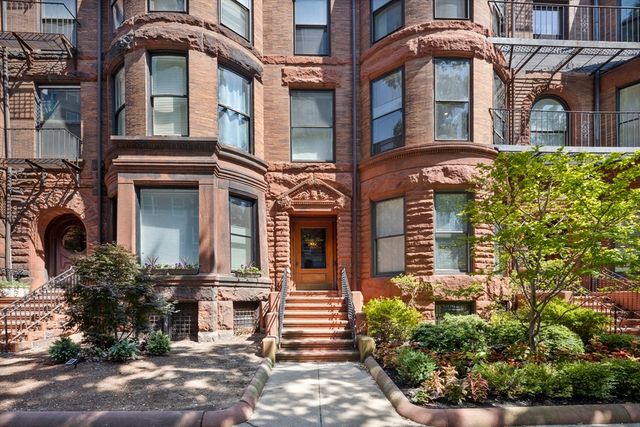 23 Bay State Road 4, Boston, MA 02215