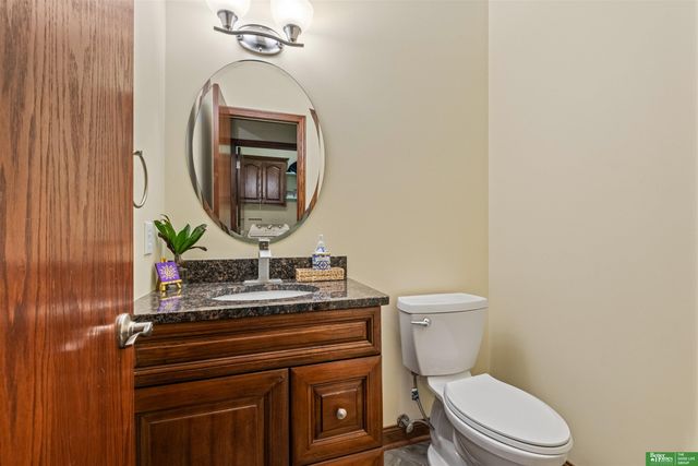 1208 N 181st Street, Elkhorn, NE 68022