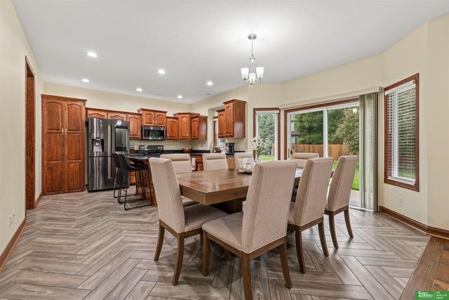 1208 N 181st Street, Elkhorn, NE 68022