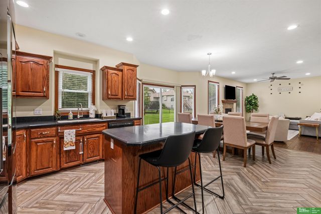 1208 N 181st Street, Elkhorn, NE 68022